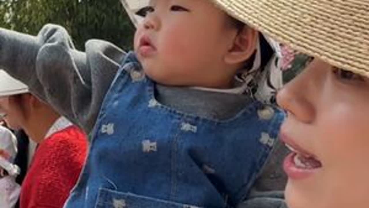 小时候超爱去圆通山，一转眼就到了带自己宝宝去的年纪了#圆通山樱花