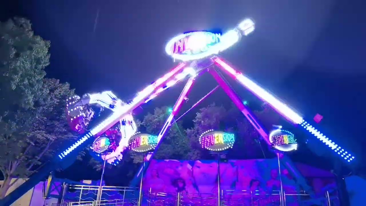 Manège Inversion 360 - Fête Foraine de Montauban 2024