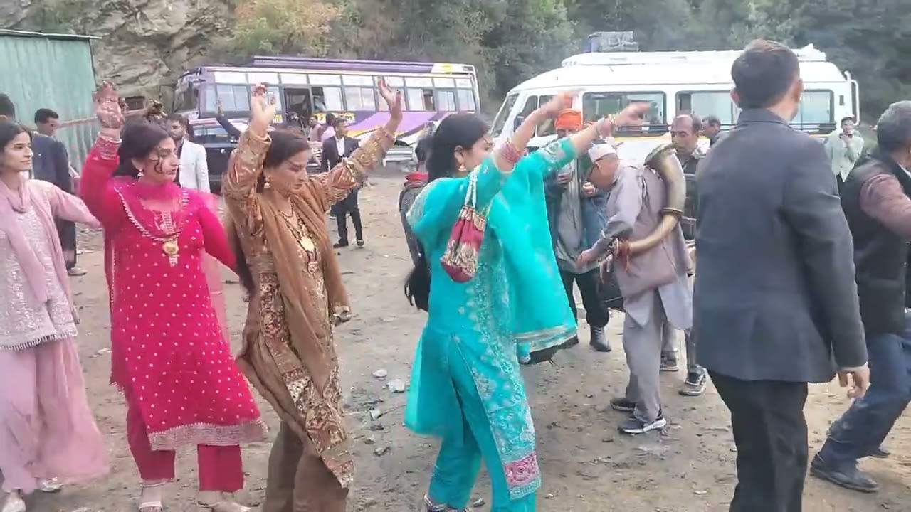 Jammu Kashmir का बहुत पुराना #folkdance #dhaku#kodh#dance 