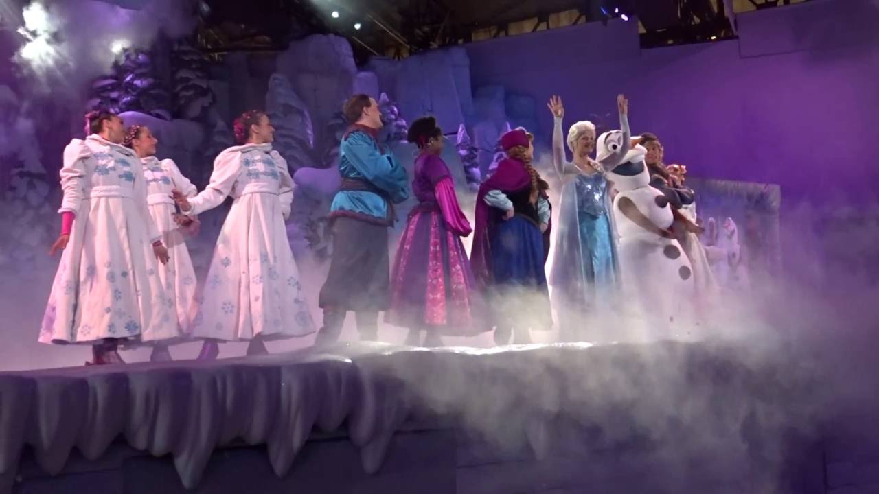 Frozen sing-along Disneyland Paris July 2016