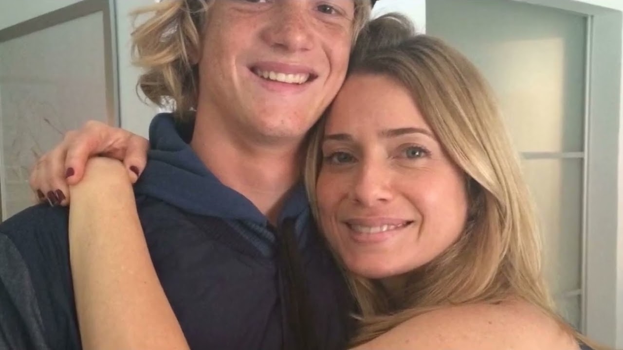 Leticia Spiller comenta atuação do filho Pedro Novaes em 'Três Graças' 'Não estou   '