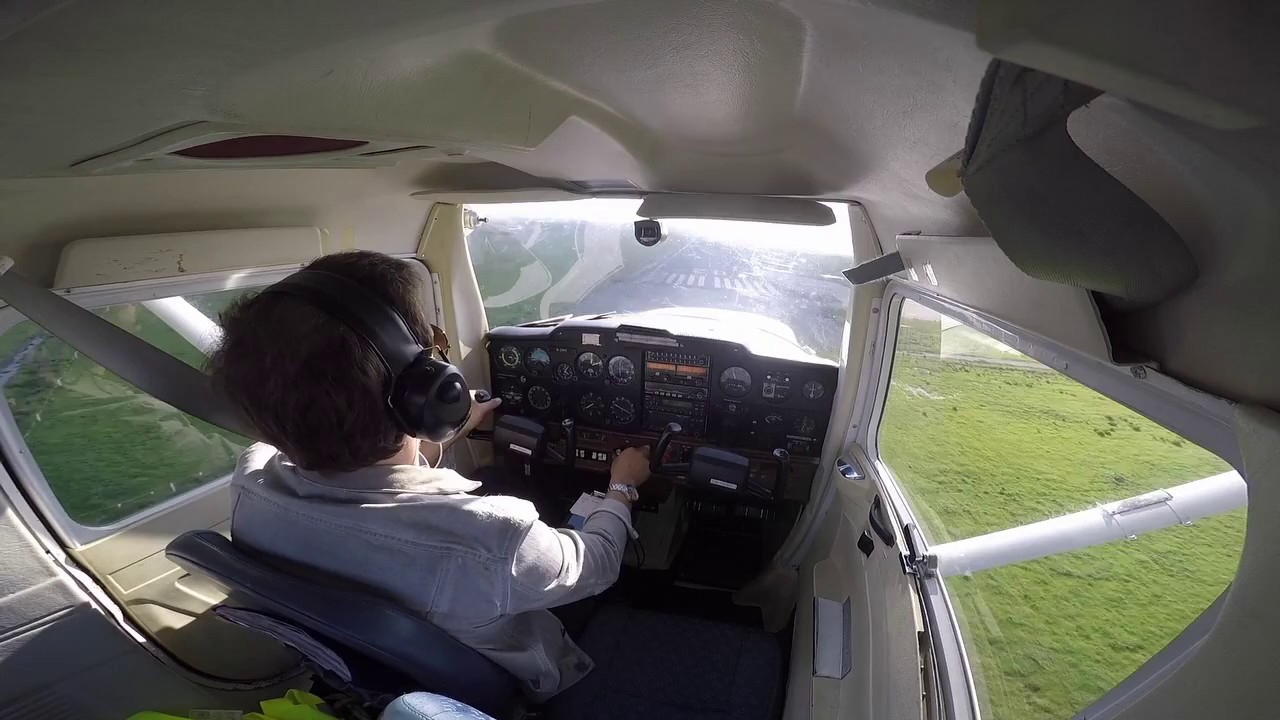 The First Solo Flight - Jerez, Spain. Cessna 152