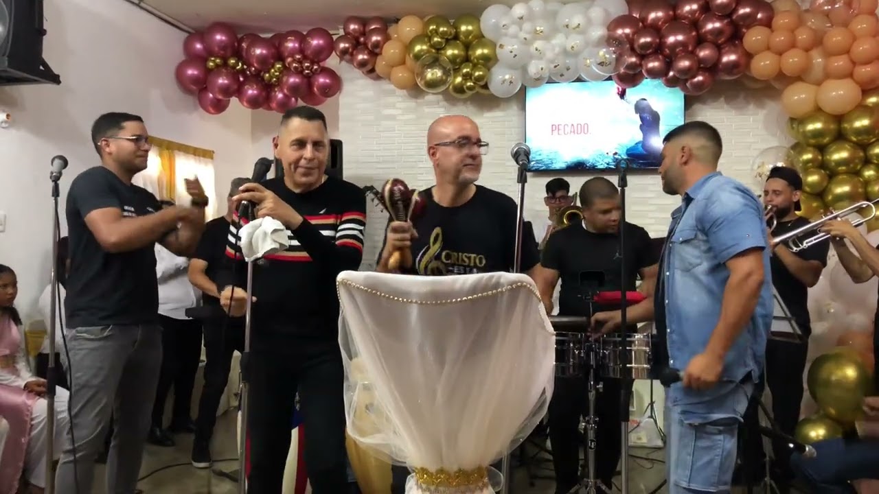 Adorando al Rey de Reyes, Todopoderoso (Alfredo Verá)