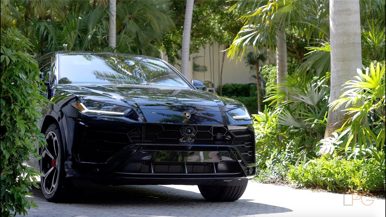 Agent Tours a Private Cocoplum Estate