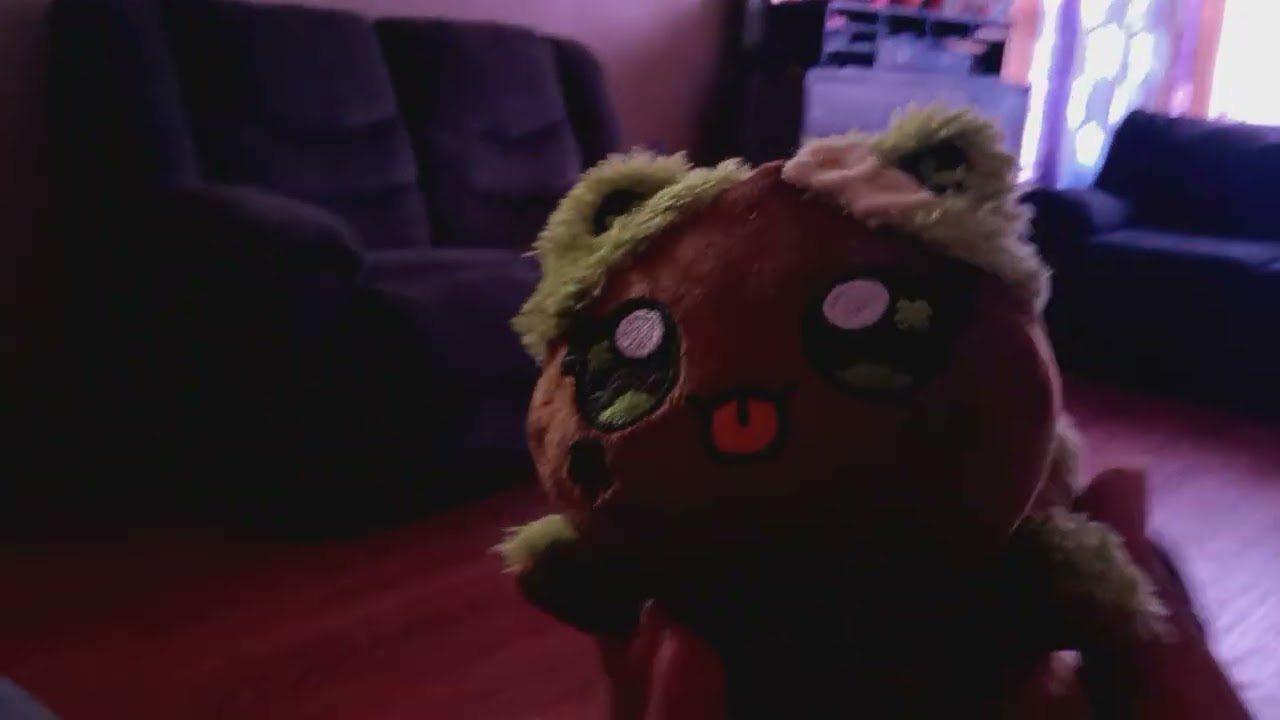 Throwing Meemeows to the couch (the elemental chucking)