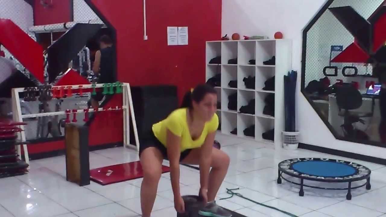 Circuíto Aeróbico - Prof. Carlinhos Mendes - Cardio, Abdômen, Superiores, Inferiores (HD)