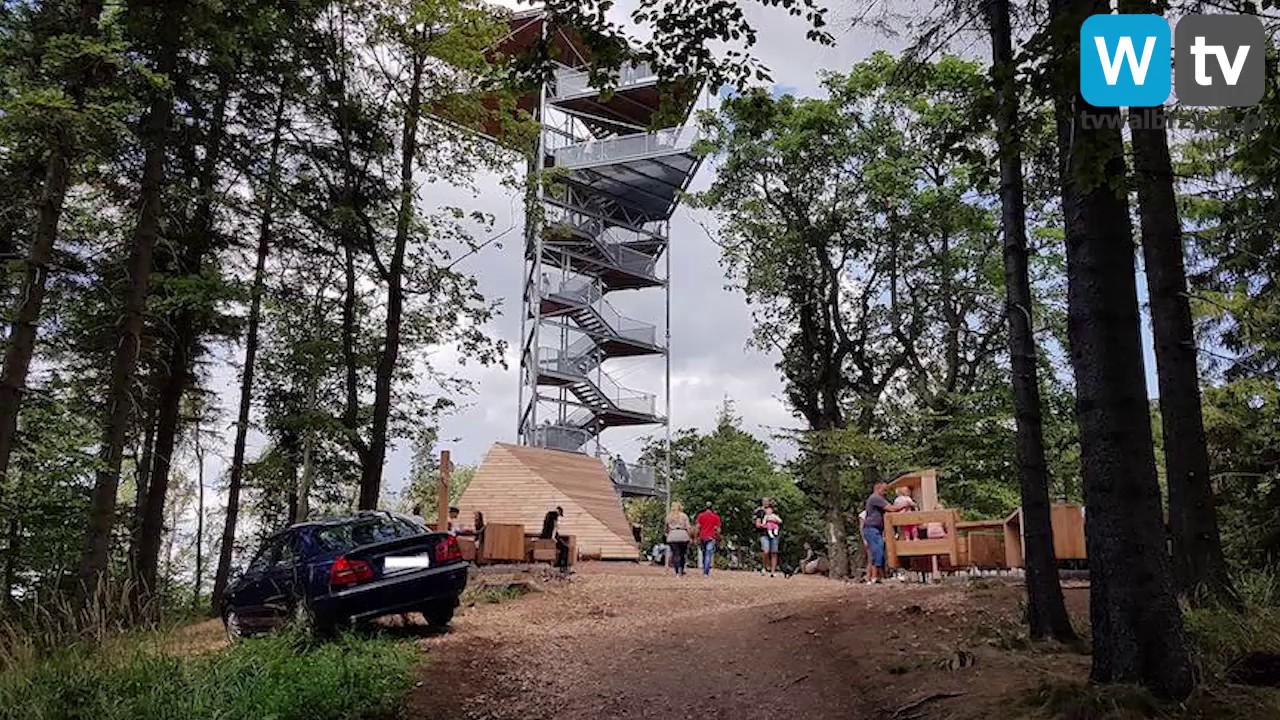 Telewizja Wałbrzych - Wjechał samochodem na Trójgarb