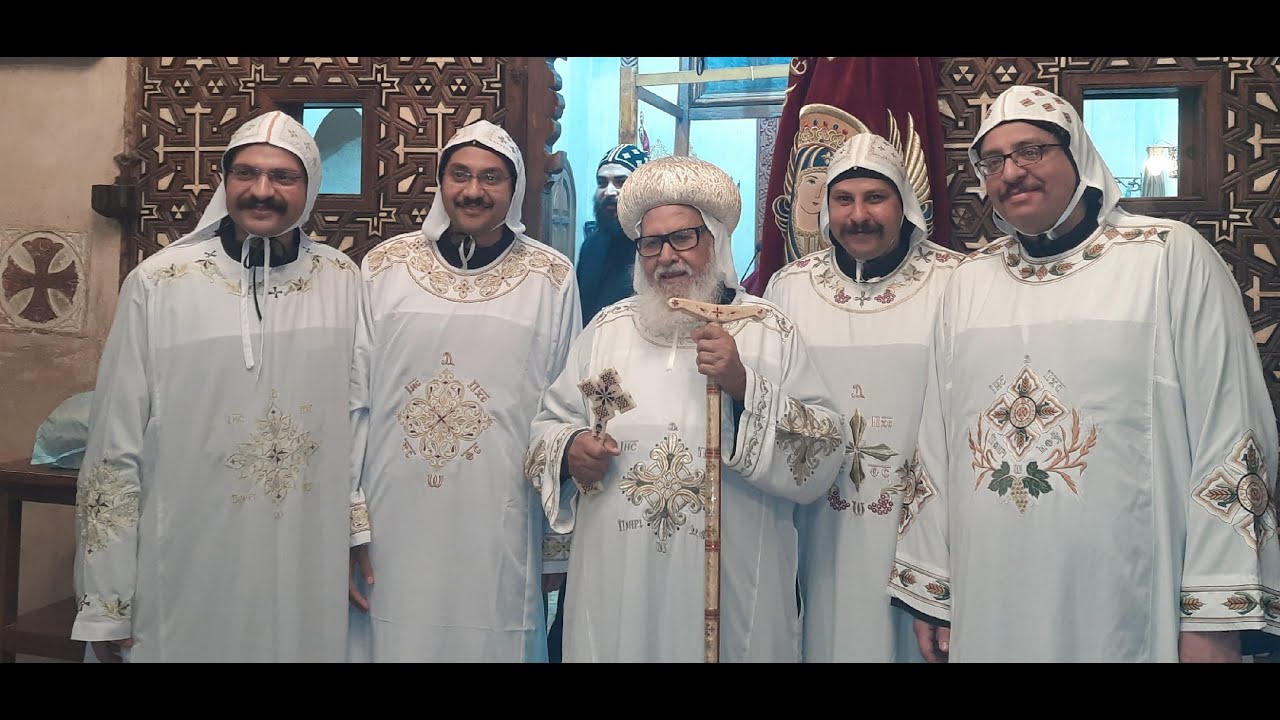 الأنبا متاؤس أسقف دير السريان يقوم برسامة أربعة من الآباء الرهبان فى درجة الدياكون