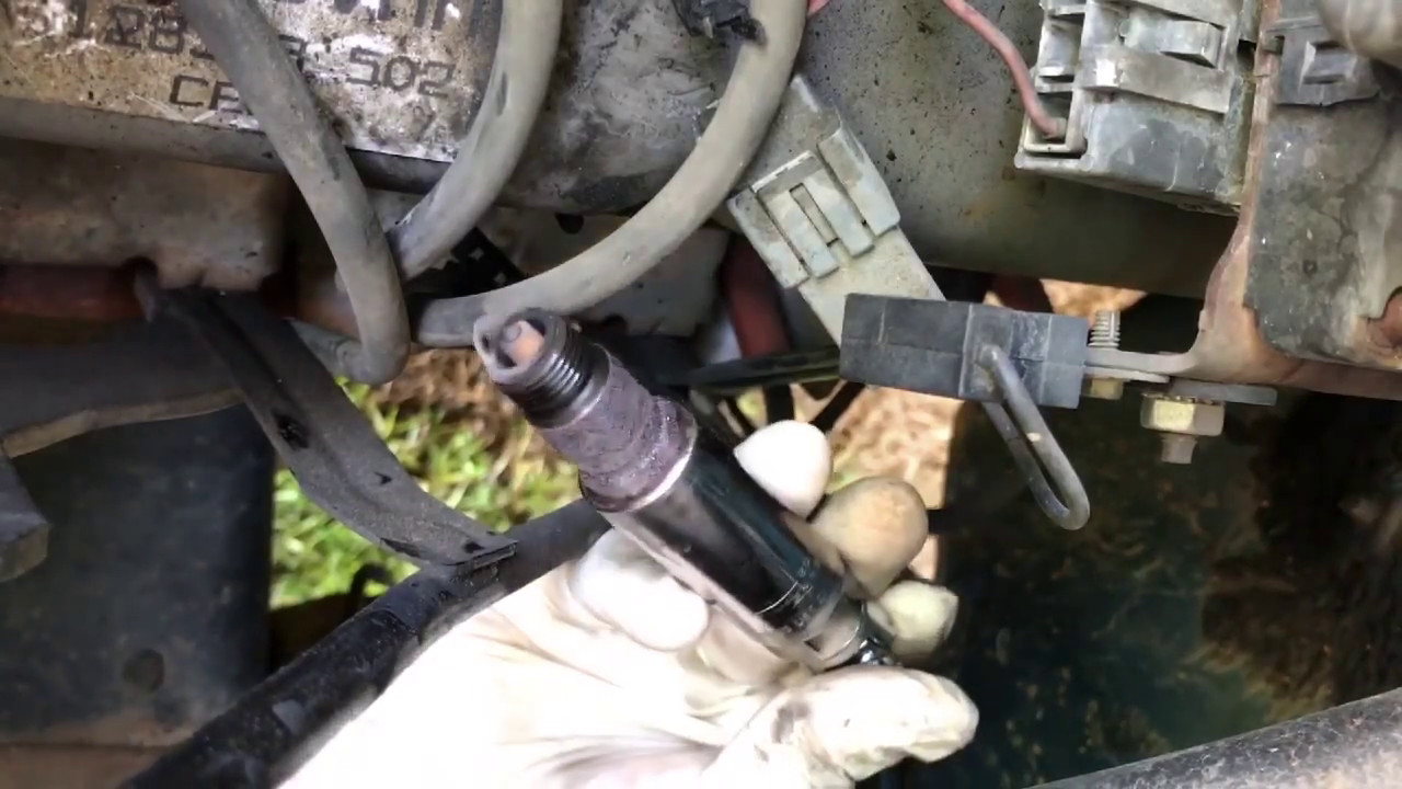 Changing Spark Plugs in a 1996 Ford F-150