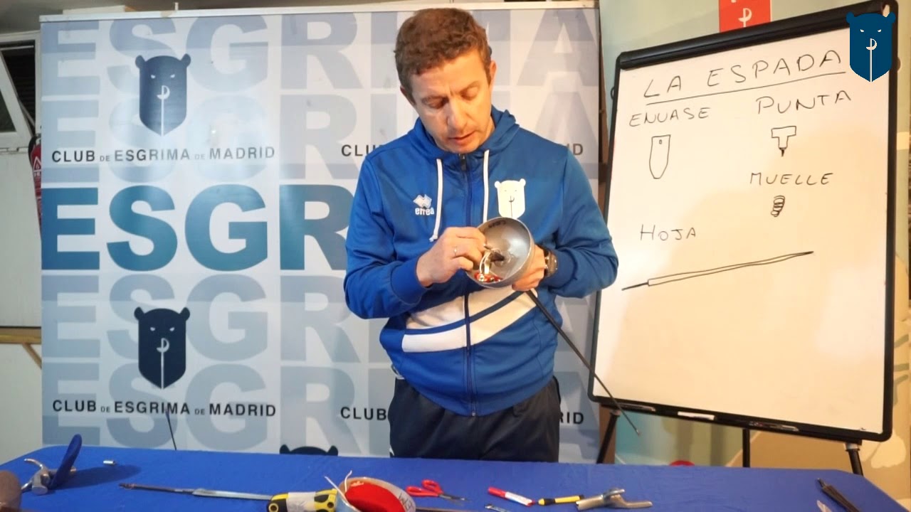 Taller de esgrima: material de espada