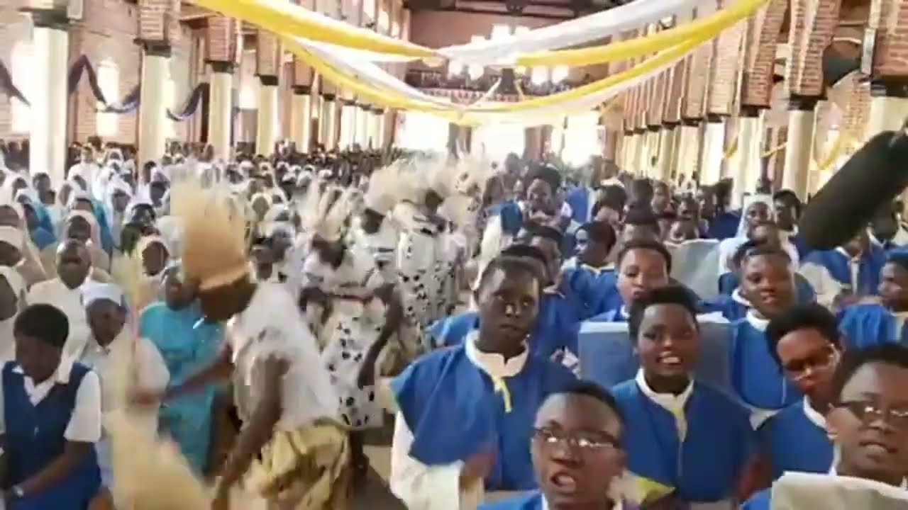 Ingo tugende gushikanira Imana