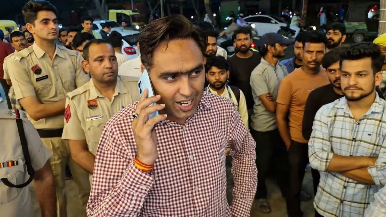 ठेके के बाहर लोग दारु पि रहे थे, DTP RS BATTH ने लगाई class || SECTOR 22 GURUGRAM 