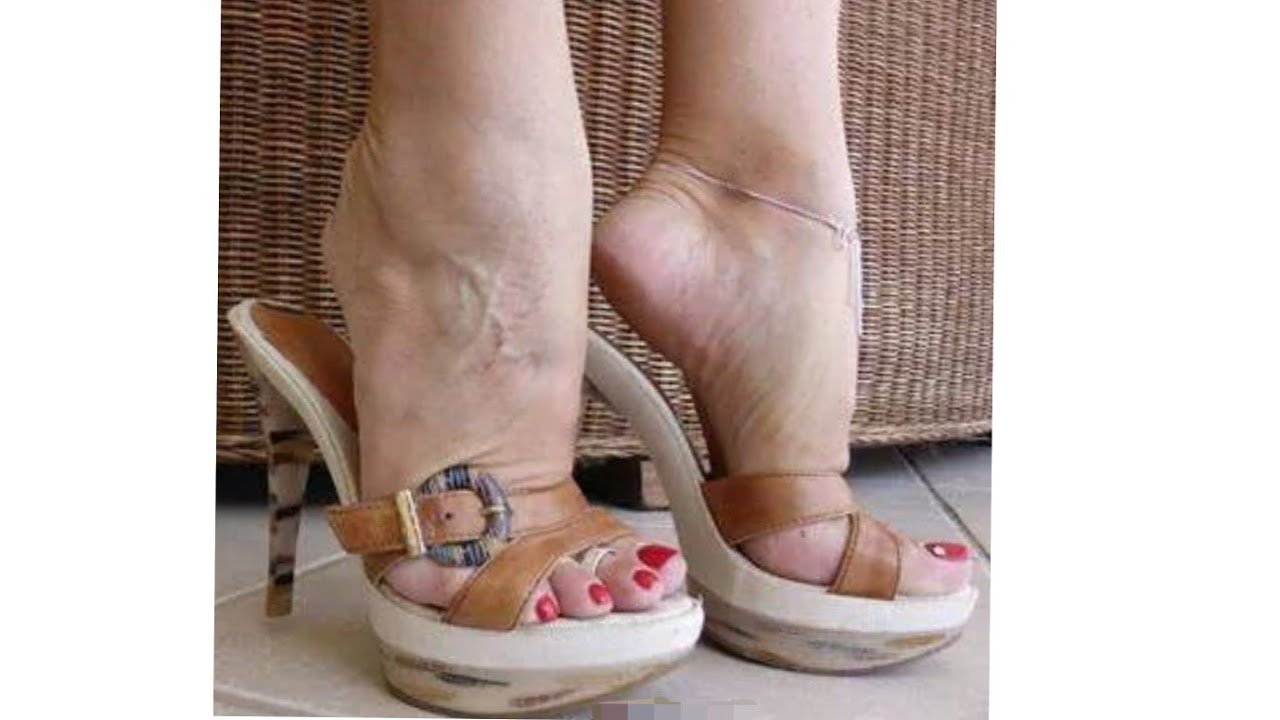 Very impressive and classy collection of platform high heel mule sandals for ladies #platformmules.