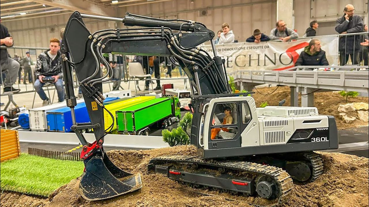 ESCAVATORI RADIOCOMANDATI al MODEL EXPO 2023