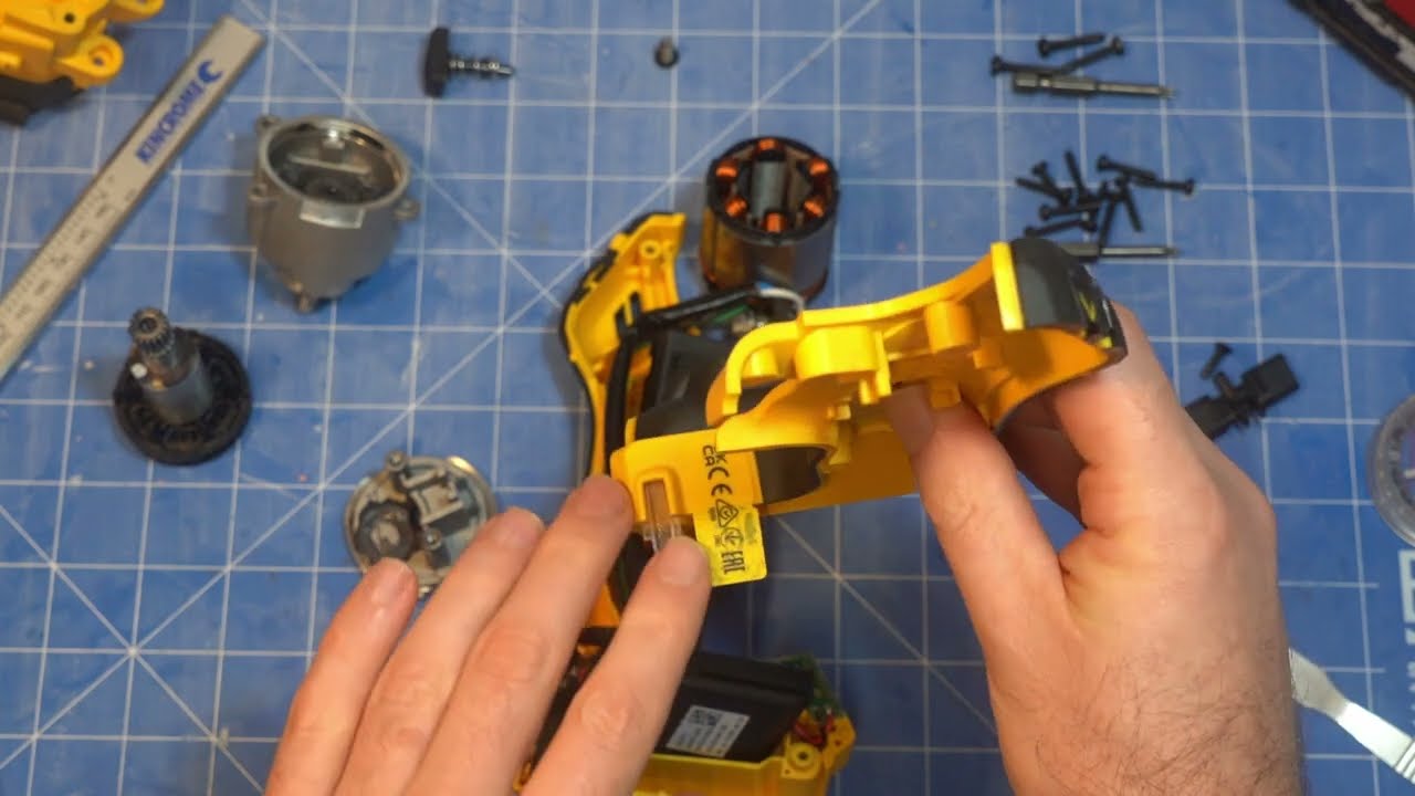 Dewalt DCS438 Teardown - 76mm/3