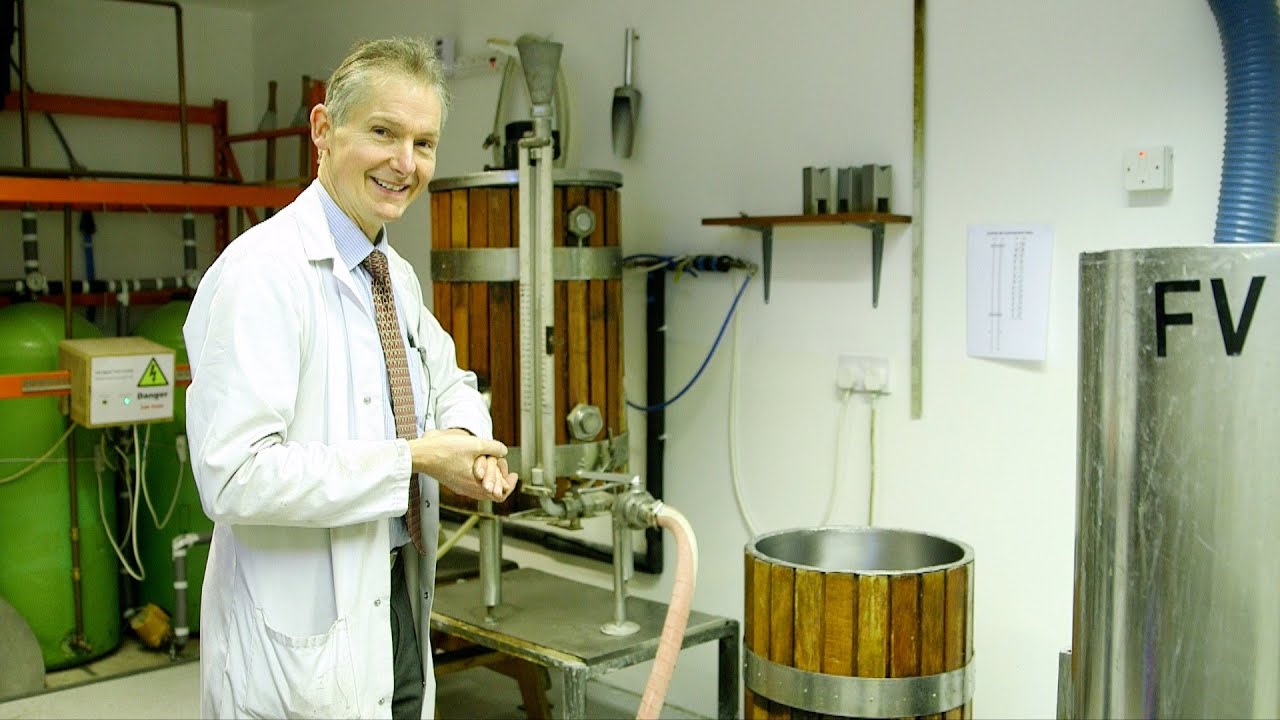 Who's keeping Britain's oldest brewery alive? - John Hatch, Londoner #62