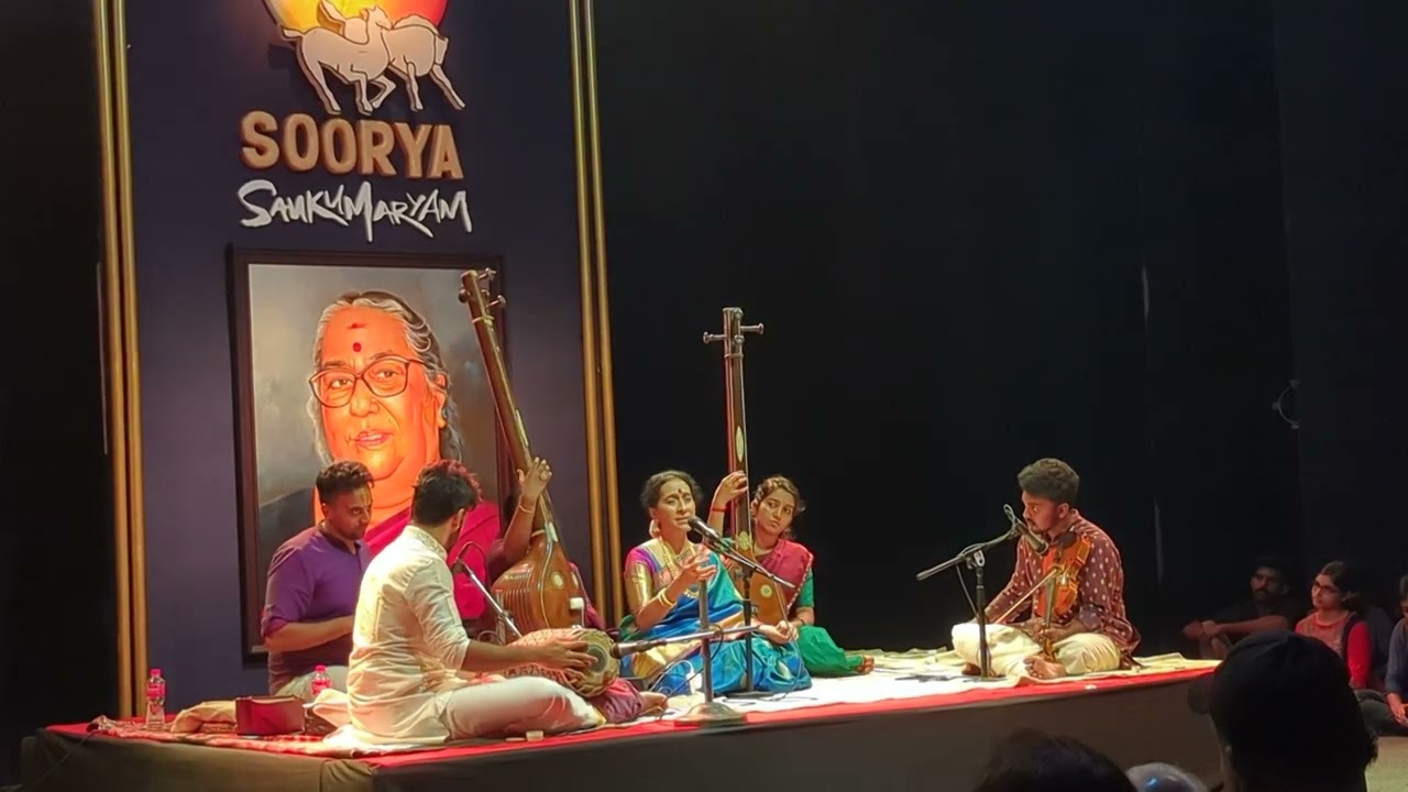 Irakkam Varamal - Bombay Jayashri Live - Soorya Festival 2022