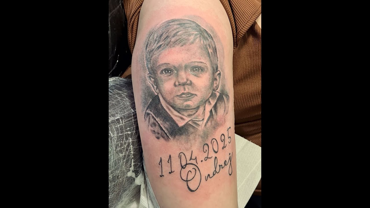 Portrait - Tattoo Time Lapse - 4K