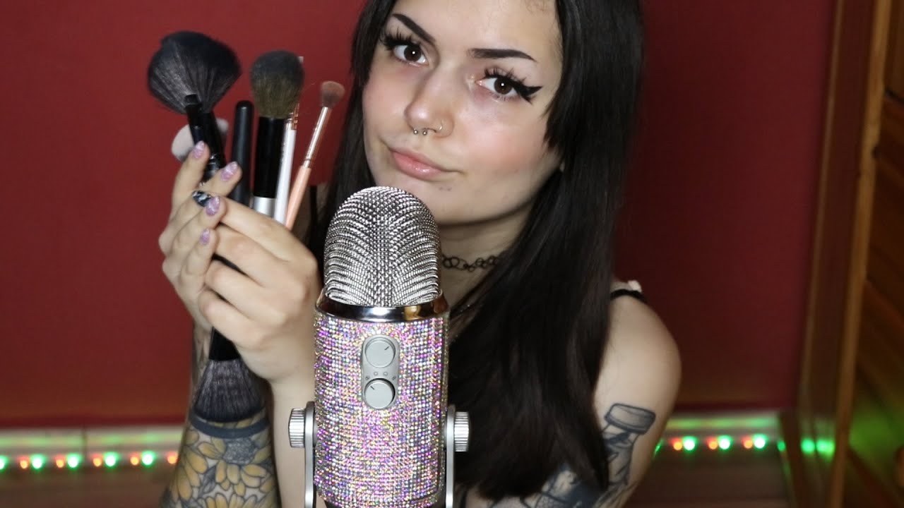 (Magyar ASMR) Ecset a mikrofonon | 20 ezres hét