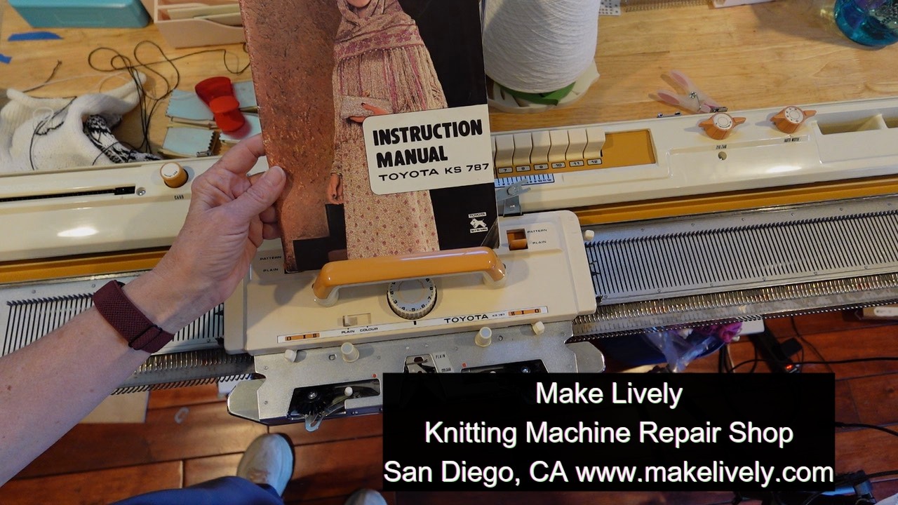 Toyota KS787 Knitting Machine - Part 1