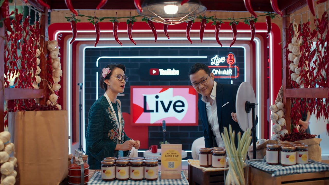 Understanding Deeper Customer Intent with Search: Aunty M and Minh Nguyen, Google
