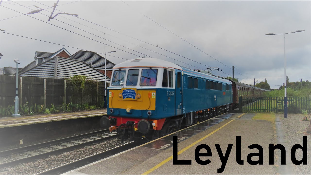 Trains at Leyland 10/10/20