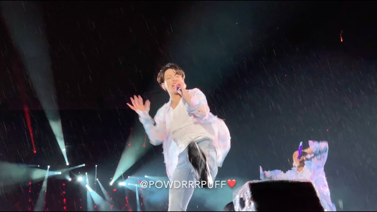 190512 - Dope Baepsae Fire Idol - BTS 방탄소년단 - Speak Yourself Tour - Soldier Field D2 IN THE RAIN