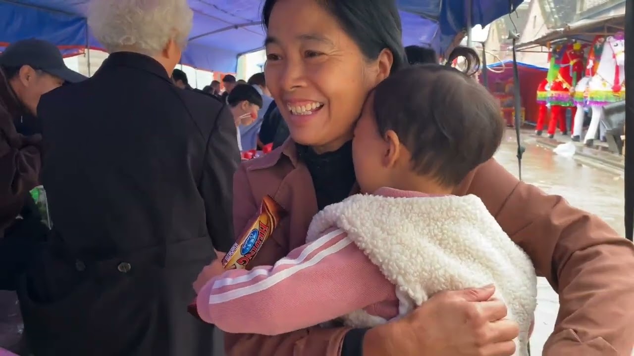 爷爷三周年办事，长辈们讹鬼哥200多，最后连老丈人都不放过