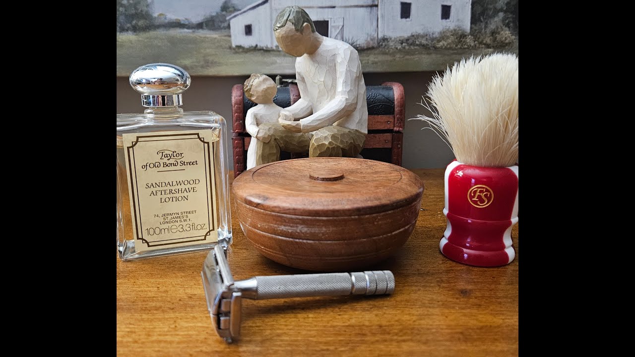 Taylor of Old Bond Street Sandalwood Hard Puck and Splash