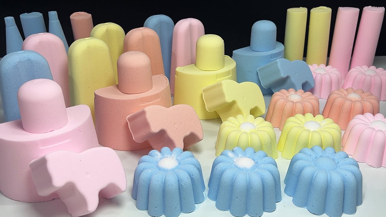 Satisfying Video I ASMR Baking Soda I Cute Horses with flowers