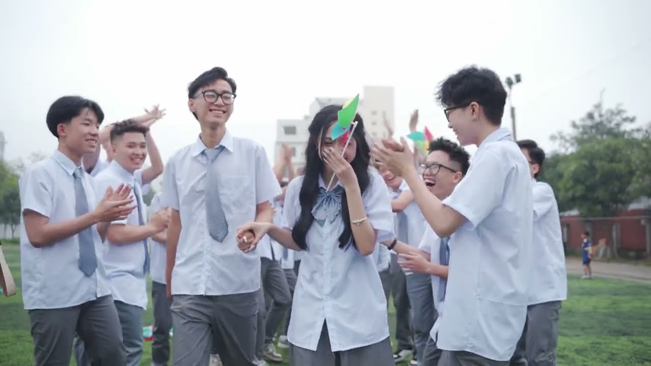 KỶ YẾU ĐẸP NGHỆ AN | 12A1 HERMAN