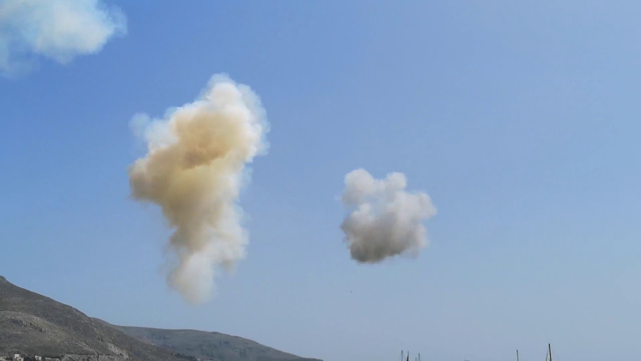 27-4-2019:Μεγάλο Σάββατο - Πρώτη Ανάσταση στην Κάλυμνο με δυναμίτες 12:00