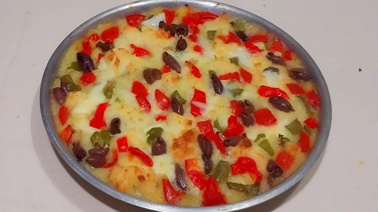 بيتزا دايت بدون دقيق بدون شوفان بدون فزلكه بيتزا دايت سريعه مغذيه صحيه بمكونات بسيطه و سهله