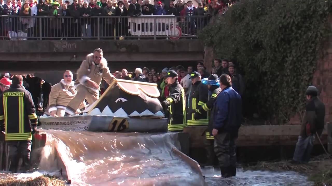 Rosenmontag Schramberg Katzenmusik und Da-Bach-Na-Fahrt 2011