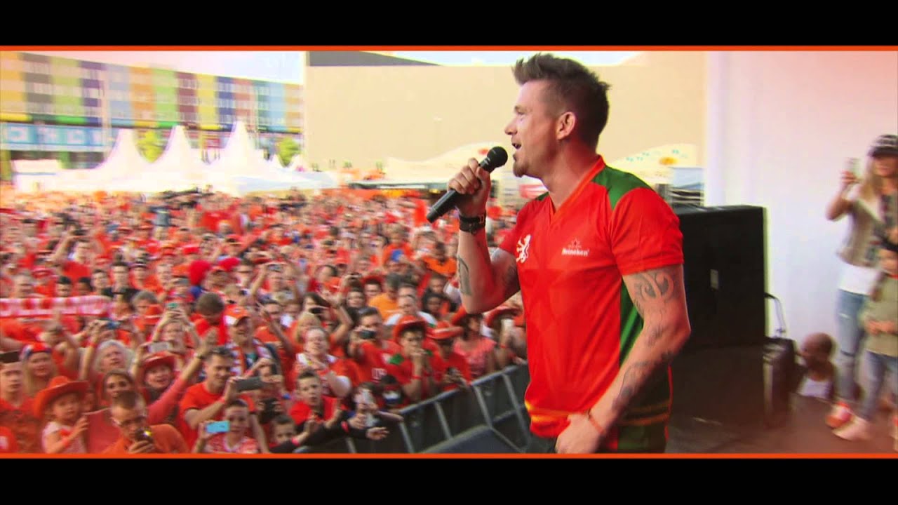 Jan Smit & Johnny de Mol - Officiële videoclip - Nederland Wordt Kampioen!