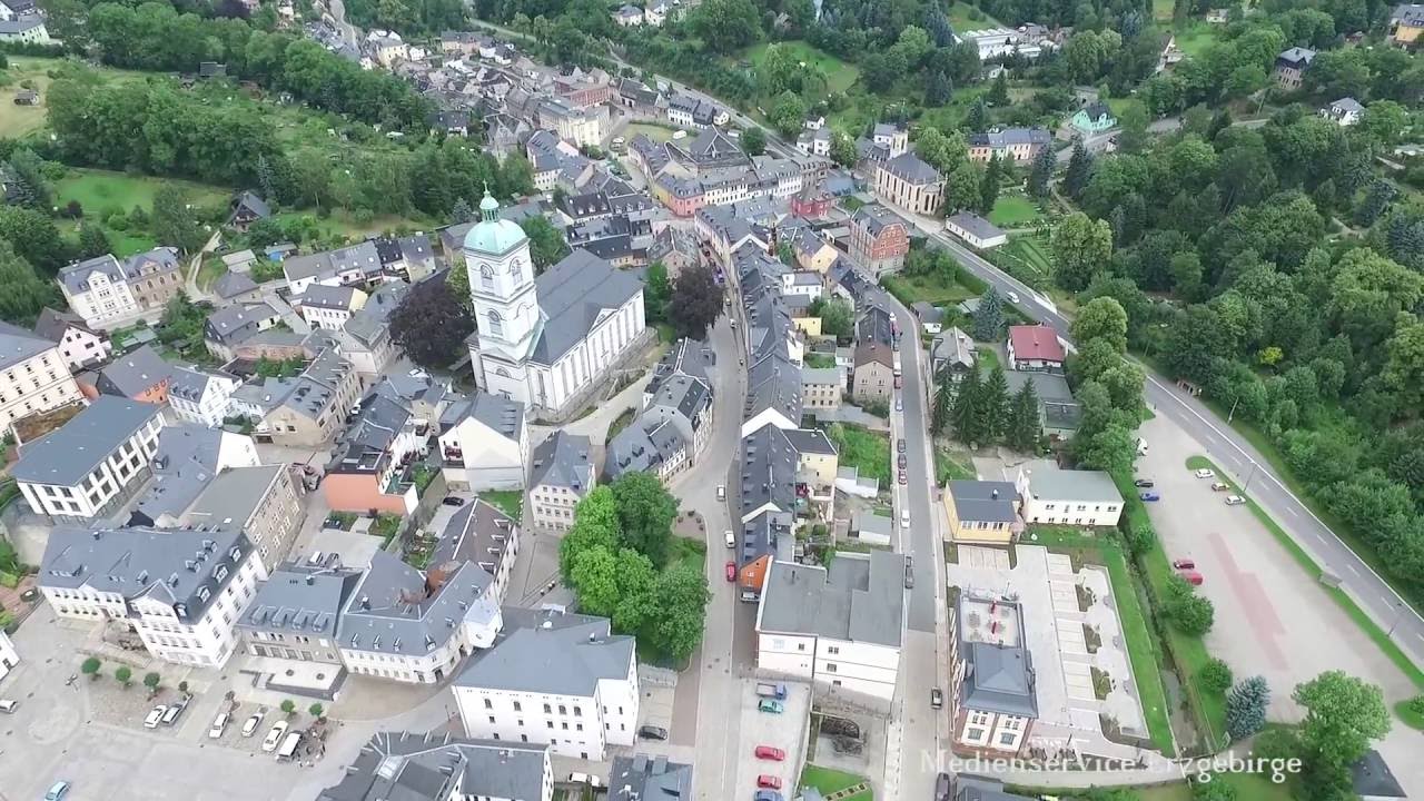 Flug über Lößnitz - Luftaufnahmen