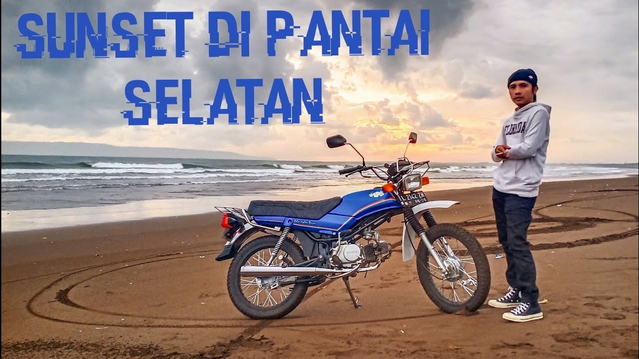 HONDA WIN on the beach