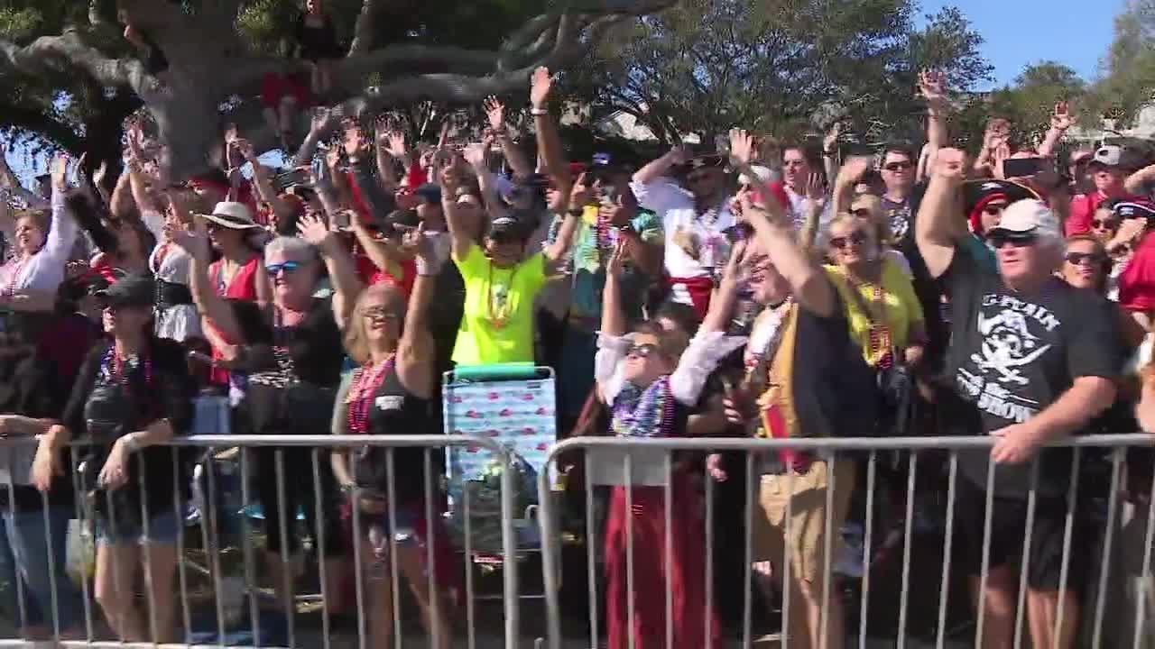 Gasparilla parade of pirates draws thousands of people to Tampa on Saturday