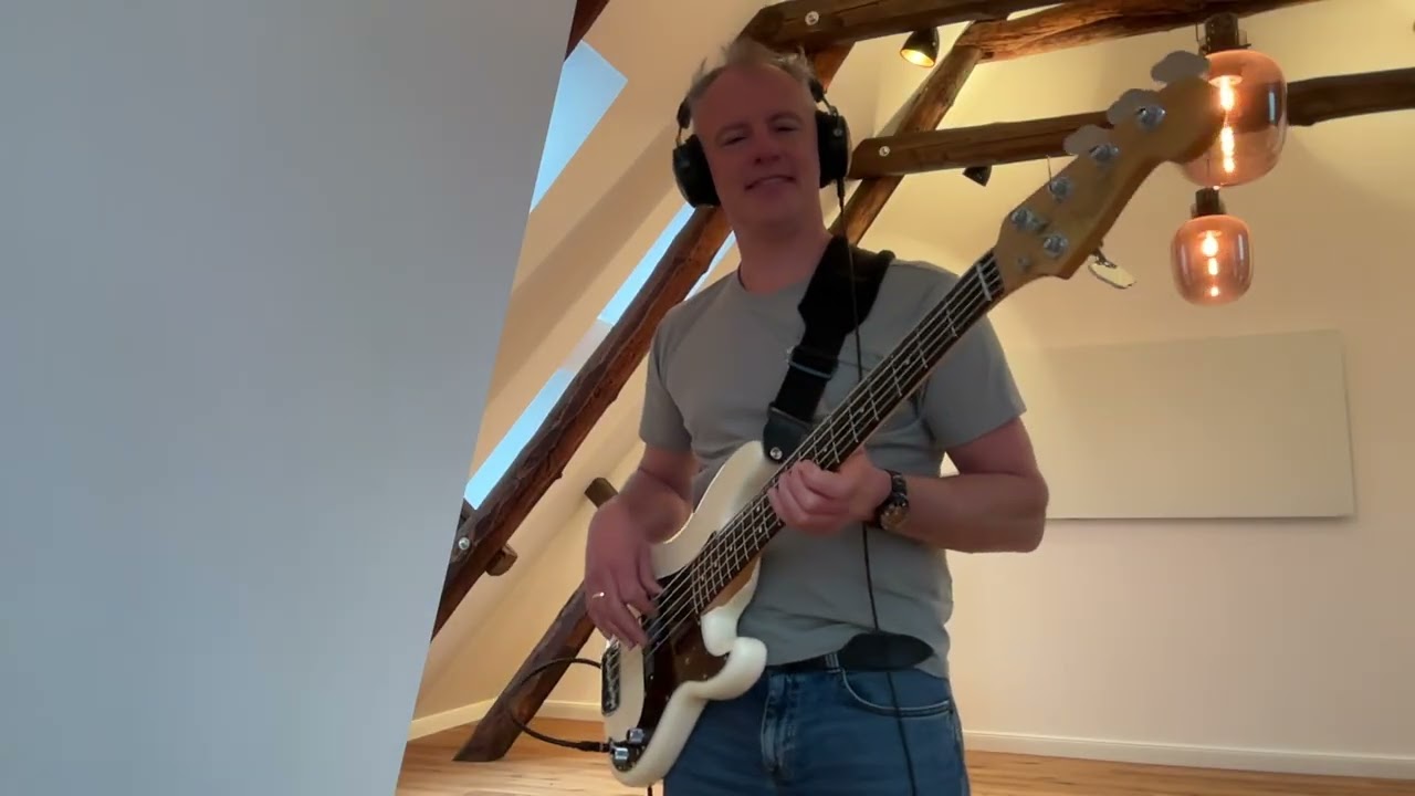 Corinne Bailey Rae - Just Like a Star - Bass Cover