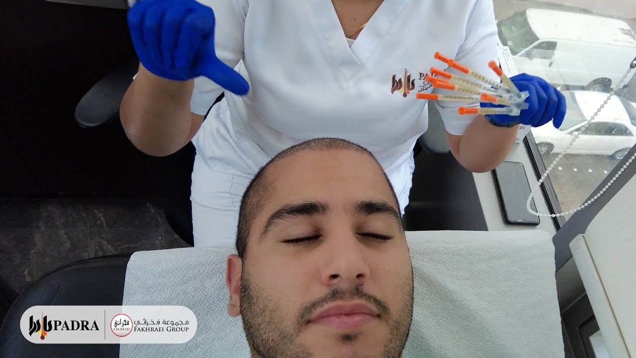 احد عملاء بادرا كلينك اثناء جلسة البلازما