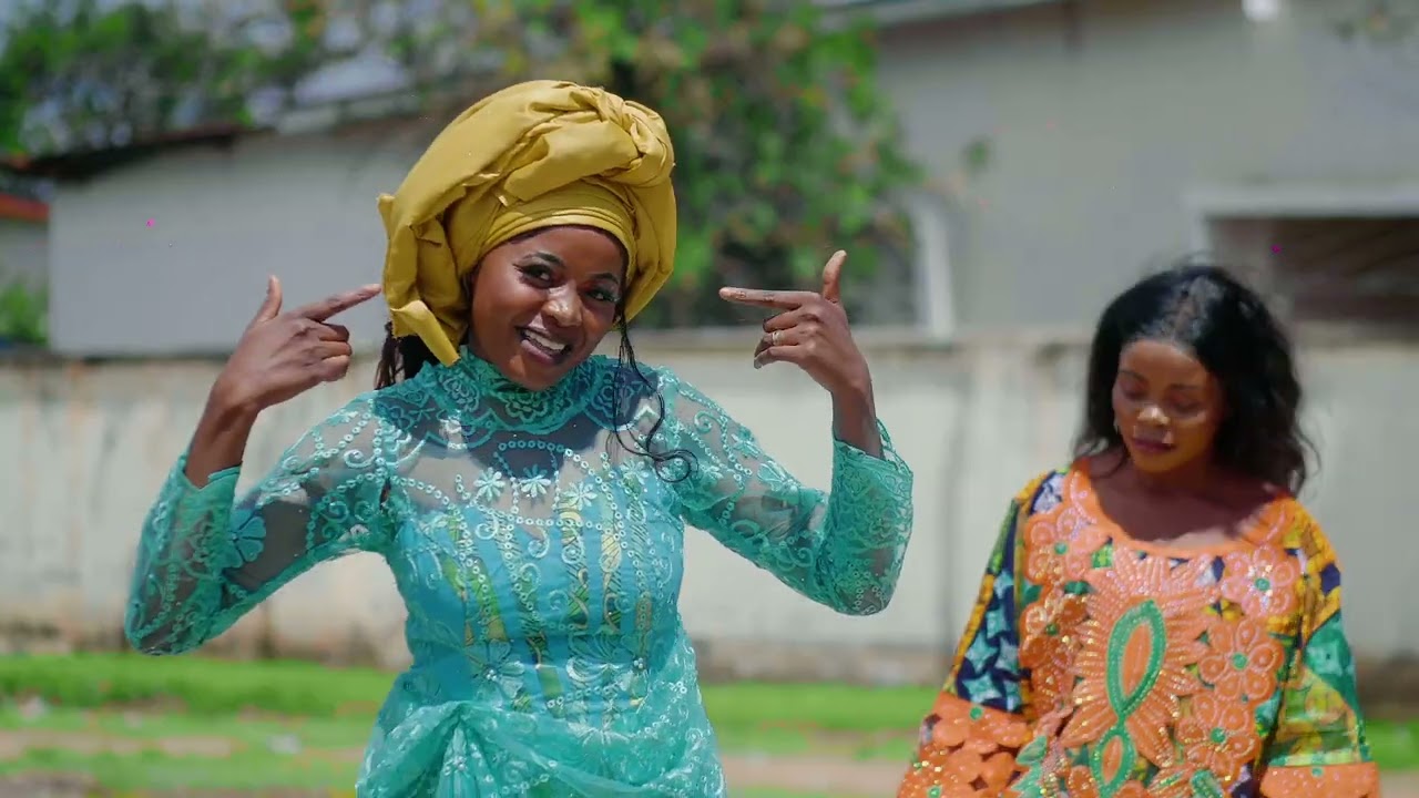 Louange Yahwe Kumama (official video )By Joelle Bwanga 