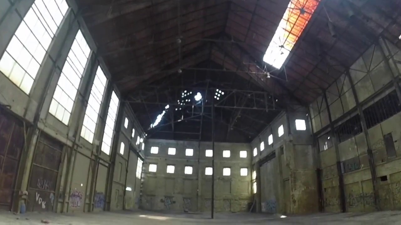 Urbex - Dozer CT // Factory Visit // Gopro 2017