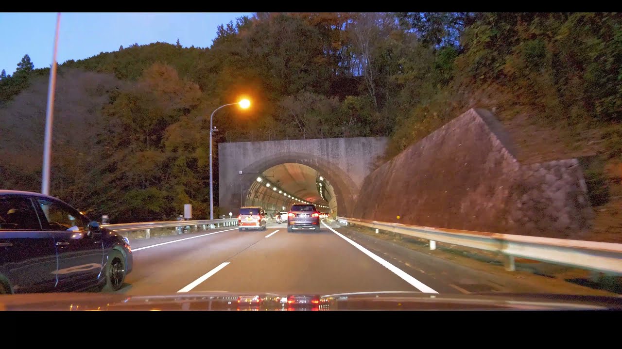 【渋滞】小仏トンネルの音声案内  車載動画 2021/11