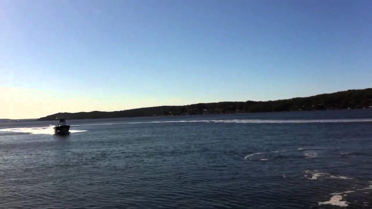 Suzuki DF90 4 stroke 5.4 savage center console test run