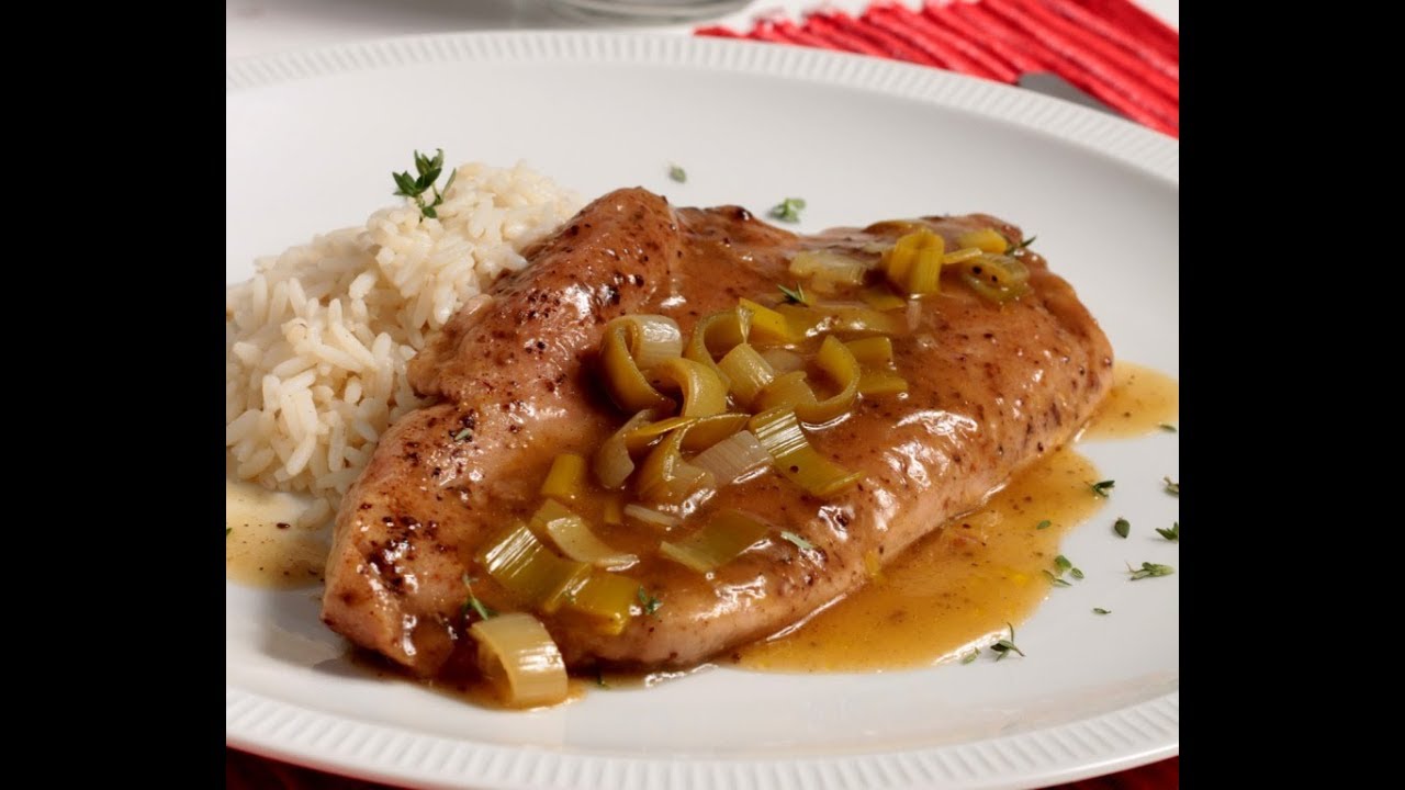 Pechuga de pavo al horno con jugo de naranja