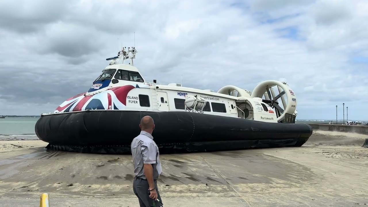 Giant Hovercraft startup and take off 10 August 2024