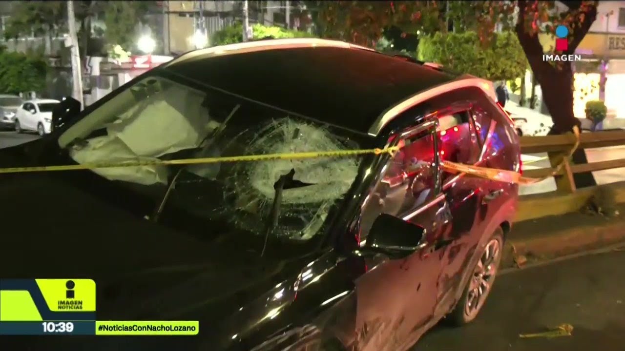 Reportan que están lanzando rocas enormes a los autos en Circuito Interior, CDMX