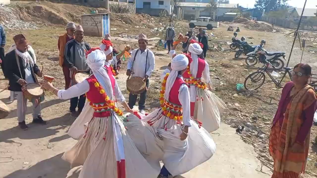 हाम्रो संँकृति हाम्रो पहिचान कर्णाली को सान हुड्क्यौली नाच