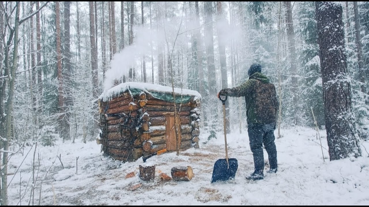 ИЗБА В ТАЙГЕ. КТО ПЫТАЛСЯ ПРОНИКНУТЬ  В ИЗБУ? ПРИШЛА ЗИМА. ДИКАЯ КУХНЯ!