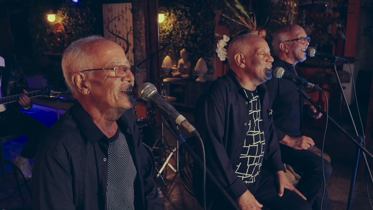 MEDLEY JOVEM GUARDA (GOLDEN BOYS) - Live Blue Note.